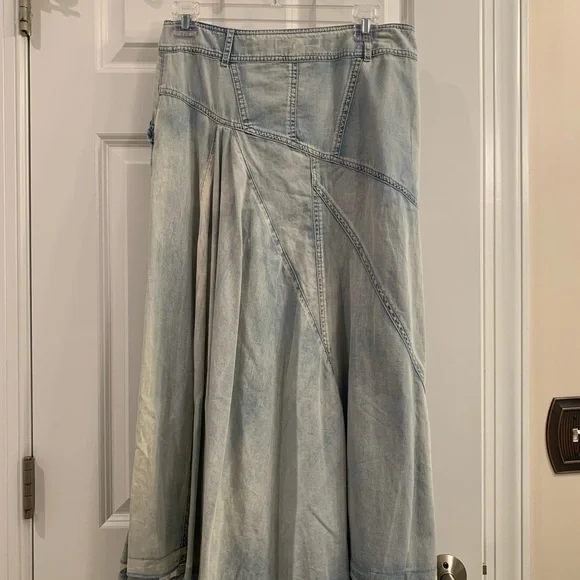 Juliette Light Blue Denim Skirt with Ruffle Hem - Picture 6 of 12